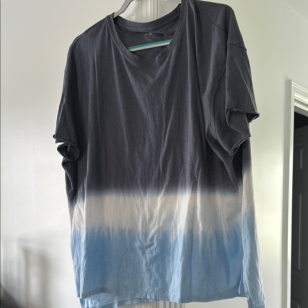 Time and Tru Gradient Blue and White Women’s Shirt